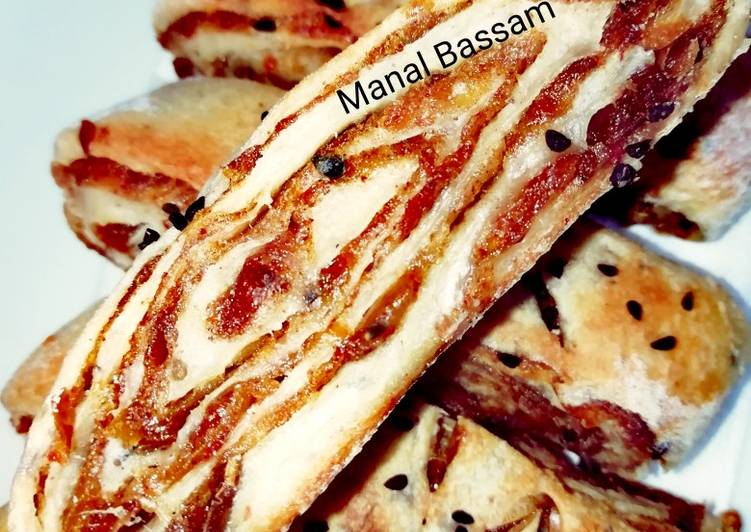 مقروطة منال بسام