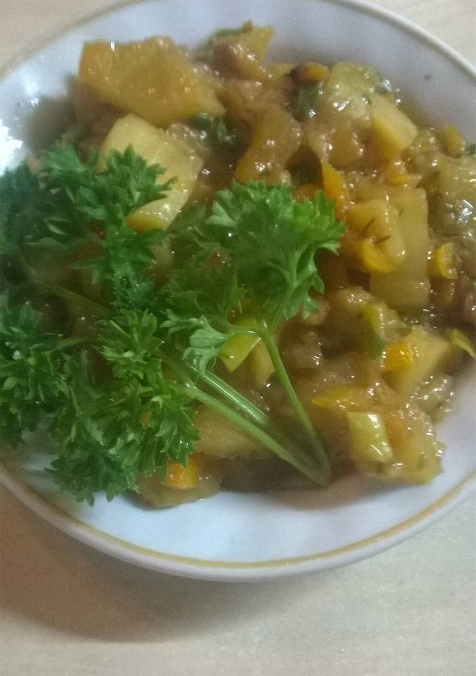 Овощное рагу с кабачком
