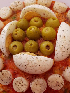 Una foto de Pastel fresco de ensaladilla