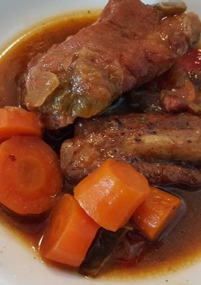 Una foto de Costillas cerdo guisadas