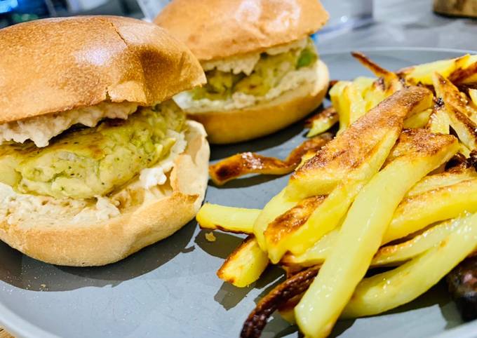 Burger : steak poulet-avocat et Boursin