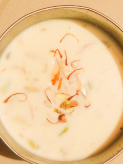 દૂધપાક (Doodhpak Recipe In Gujarati) રેસીપી મુખ્ય ફોટો