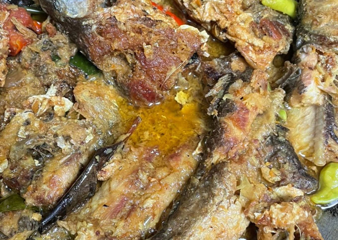 Ikan bandeng bumbu acar