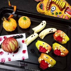 A picture of Halloween Fruit Platter.