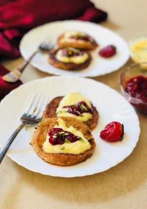 A picture of Shahi tukda French toast.