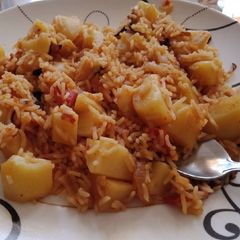 A picture of Fried Rice with potatoes.