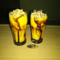 A picture of Mango mastani.