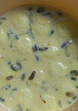 रसमलाई (rasmalai bar recipe in Hindi) रेसिपी मुख्य फोटो
