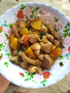 Hình của món Thịt ba rọi kho dứa.