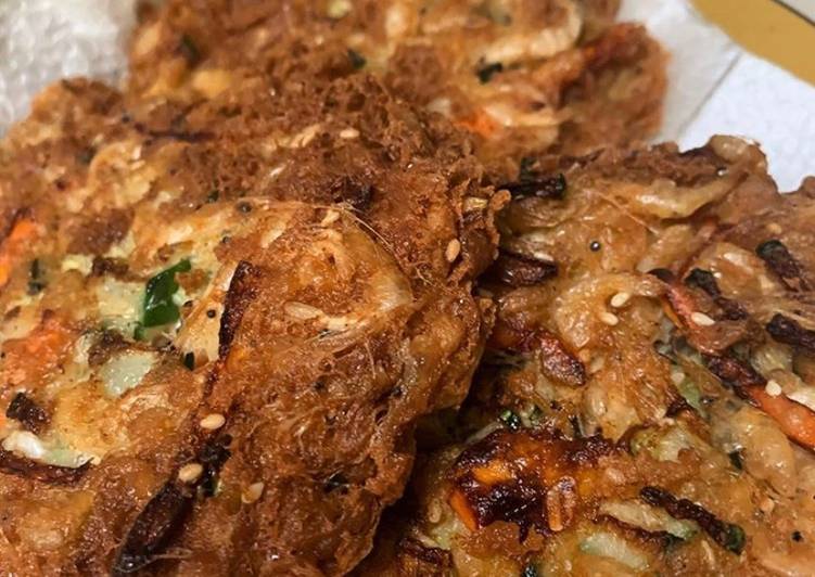 Recipe of Quick Shrimp and Veggies Pancake / Haemul Pajeon