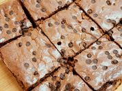 Una foto de brownie economico