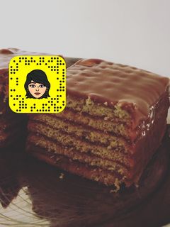 صورة لوصفة طبقات الشوكلاتة والبسكوت بالزبدة