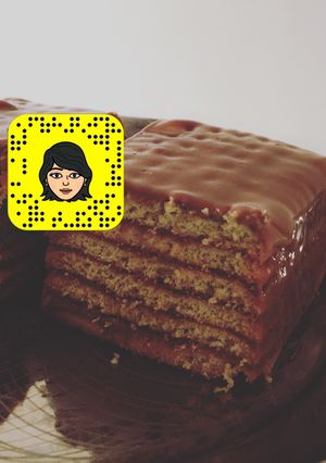 صورة لوصفة طبقات الشوكلاتة والبسكوت بالزبدة