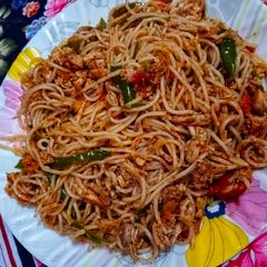 A picture of Spicy Chicken Chowmein.