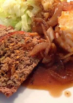 A picture of Bacon-wrapped Meatloaf.