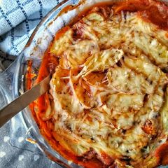 A picture of Beef & Bean Cheesy Layered Hotpot.