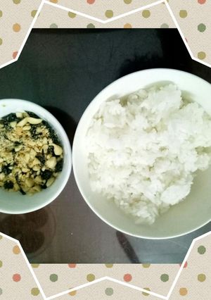 Hình của món Muối vừng rong biển.