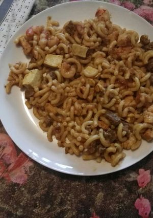 Foto principal de Fideos tofu gambas hamburguesa pescado y carne troceado