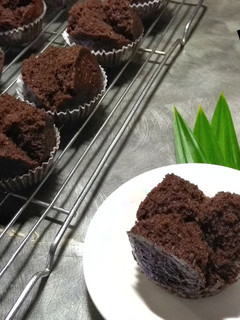 Foto resep (No Mixer) Bolu Kukus Cokelat Mekar - Anti gagal 😉