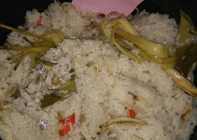 Resep Nasi Liwet Rice Cooker Oleh Saiyfa Ayu Lestari Cookpad