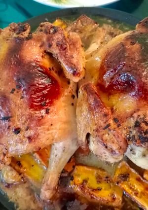 গোটা চিকেন রোস্ট (gota chicken recipe in Bengali) রেসিপির প্রধান ছবি