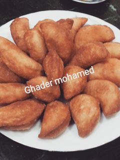 صورة لوصفة فطائر مقلية باللحمة المفرومة