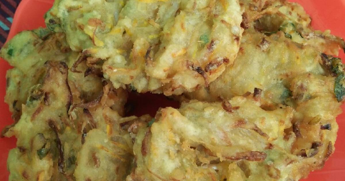  Resep  Bakwan  toge dan wortel  oleh Erni Vahrian Cookpad