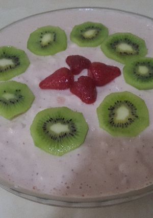 Una foto de Mousse de fresa y galletas María