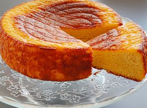 Foto principal de Bizcocho de naranja y almendras (sin gluten y sin lactosa)