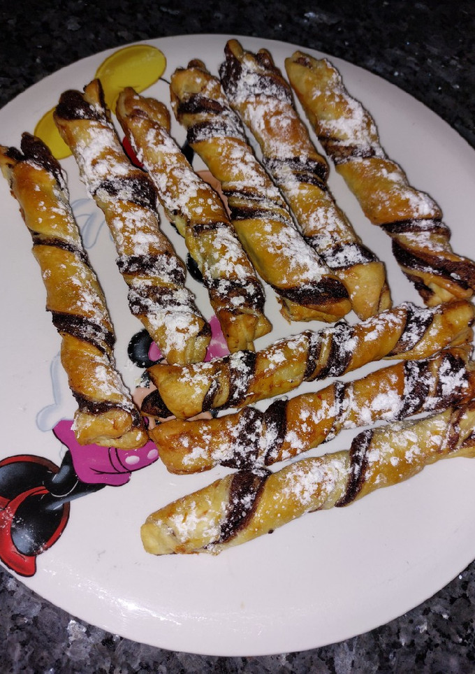 Una foto de Hojaldre relleno de crema de cacao el air fryer