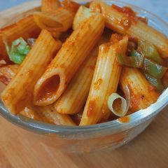 A picture of Cheesy Penne In Red Sauce.