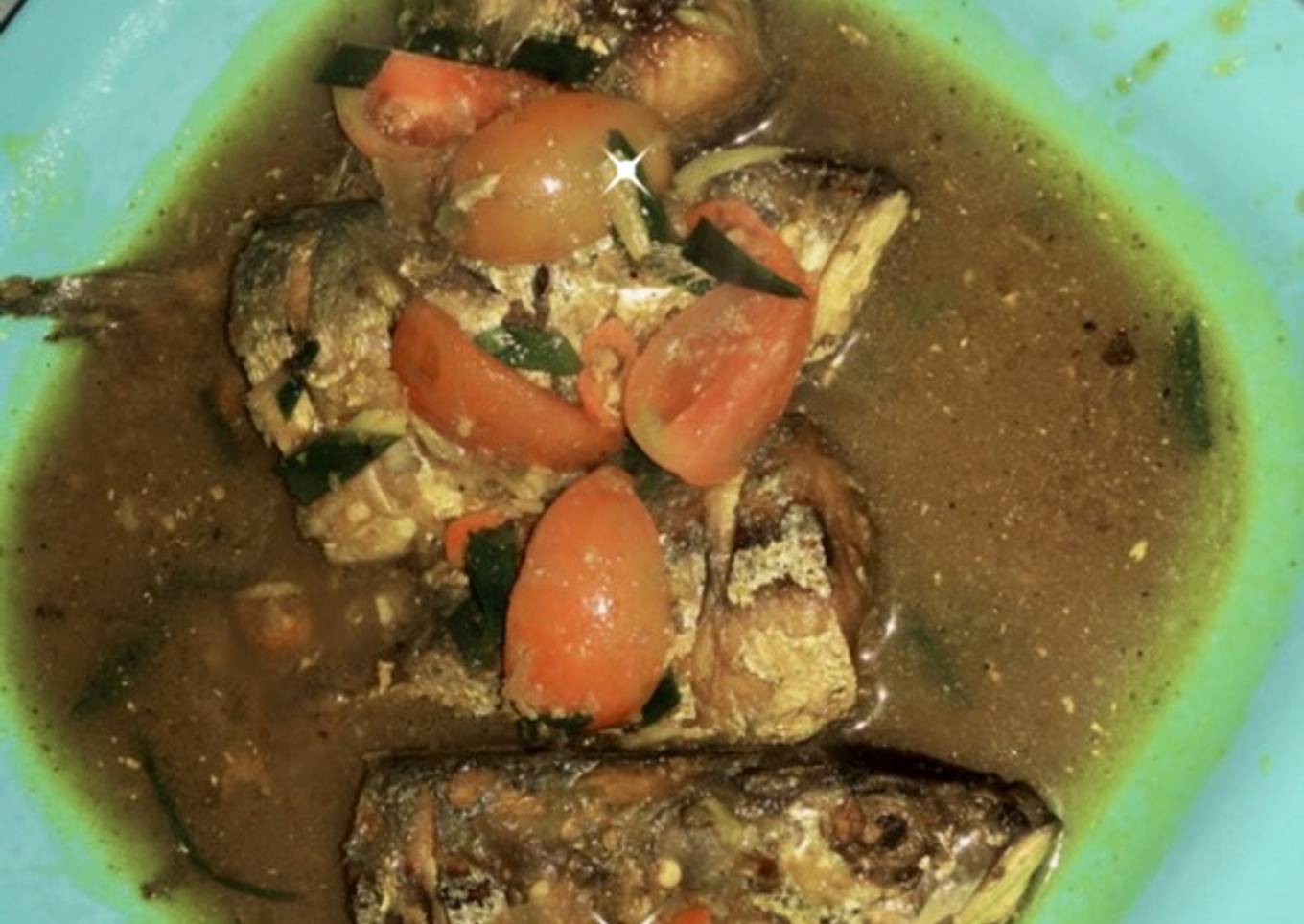 Ikan kembung bumbu kuning