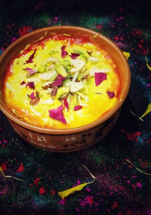 A picture of Pineapple ShriKhand.