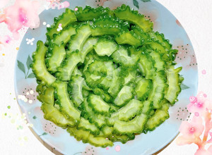 涼拌青苦瓜 的食譜成品照片