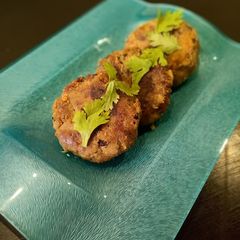 A picture of Shami kabab.