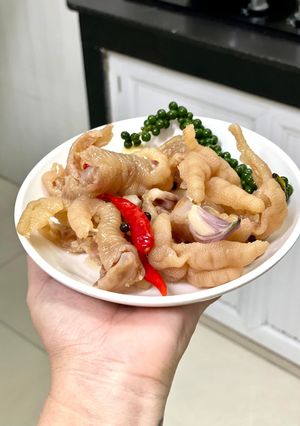 Hình của món Chân gà ngâm nước mắm.