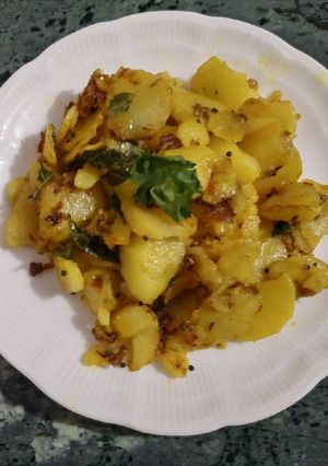 A picture of Batata kacharya.