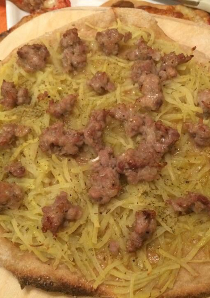 Una foto de Masa de pizza ligera y saludable...la verdadera italiana!!!!
