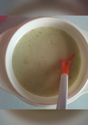 Foto resep MPASI-Bubur tim ayam brokoli