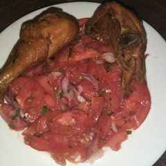 A picture of Kachumbari chicken.