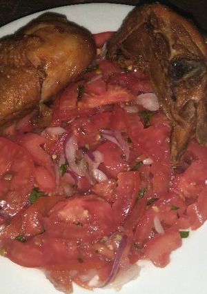 A picture of Kachumbari chicken.