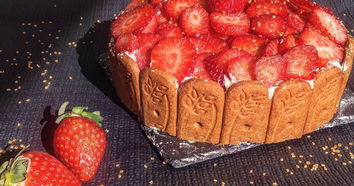 Genoise Avec Nutella Chantilly Speculos Et Fraise De Lyly Cookpad Genoise Avec Nutella Chantilly Speculos Et Fraise De Lyly Cookpad