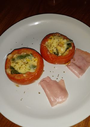 Una foto de Tomate relleno al horno fitness