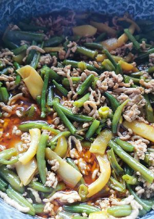 Darált húsos zöldbab pörkölt recept fotója