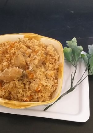 A picture of Chicken polaw.