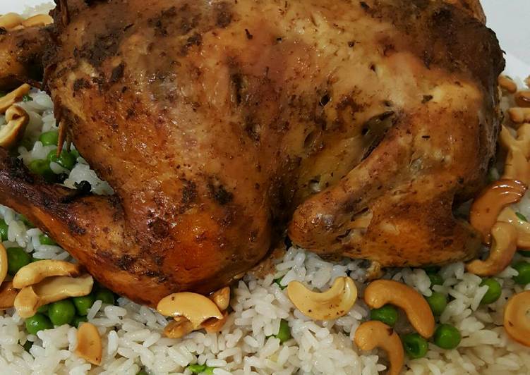 دجاجة محشية فريكة وتحتها رز وبزيلاء بتشهي 🐓🐓🐓🍗🍗🍗