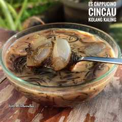 A picture of Es Cappucino Jelly Cincau Kolang Kaling.