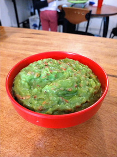 Una foto de Guacamole sin cilantro