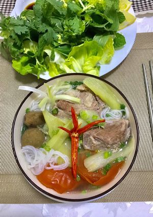 Hình của món Bún sườn.
