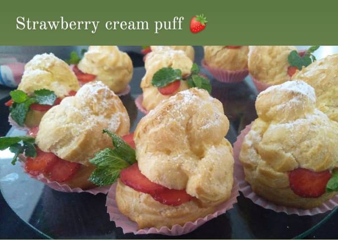 Strawberry cream puff